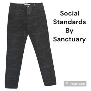 Social Standards By Sanctuary High Rise Ankle Skinny Jeans Camo Size 6